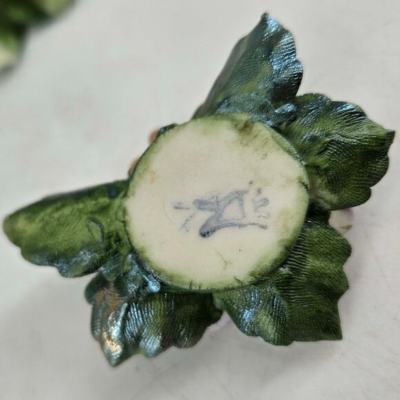 Set of 4 Italian Capodimonte Porcelain pansy pansies Placecard Holders - Picture 4 of 4